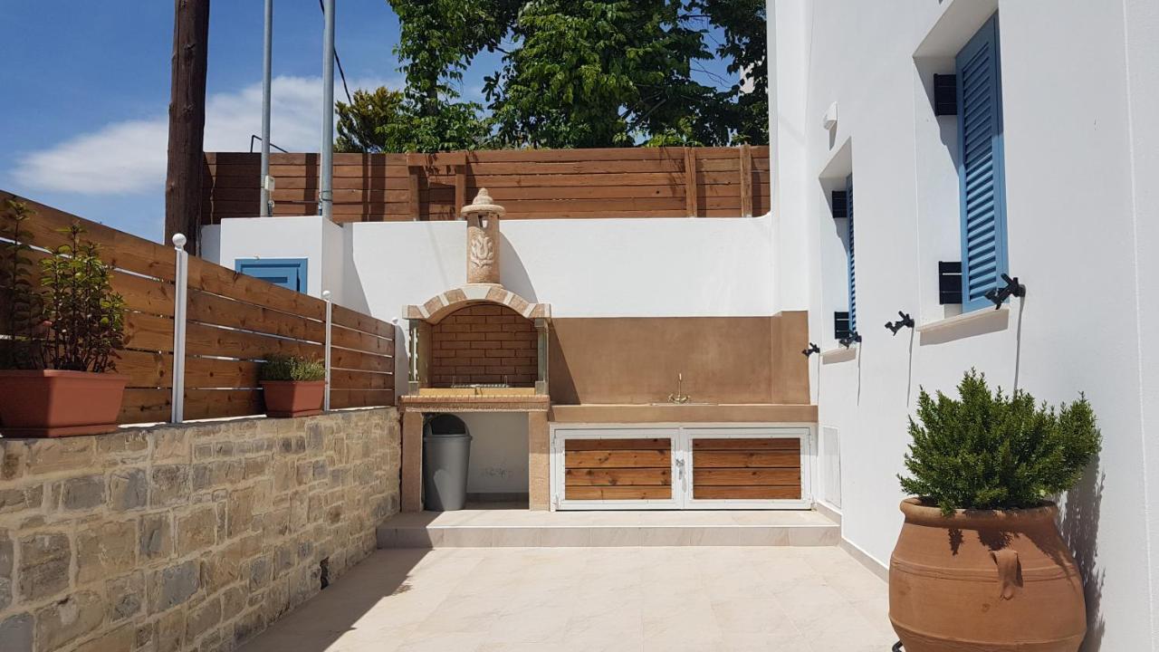 Gina'S Cozy House Villa Kamilari Exterior photo